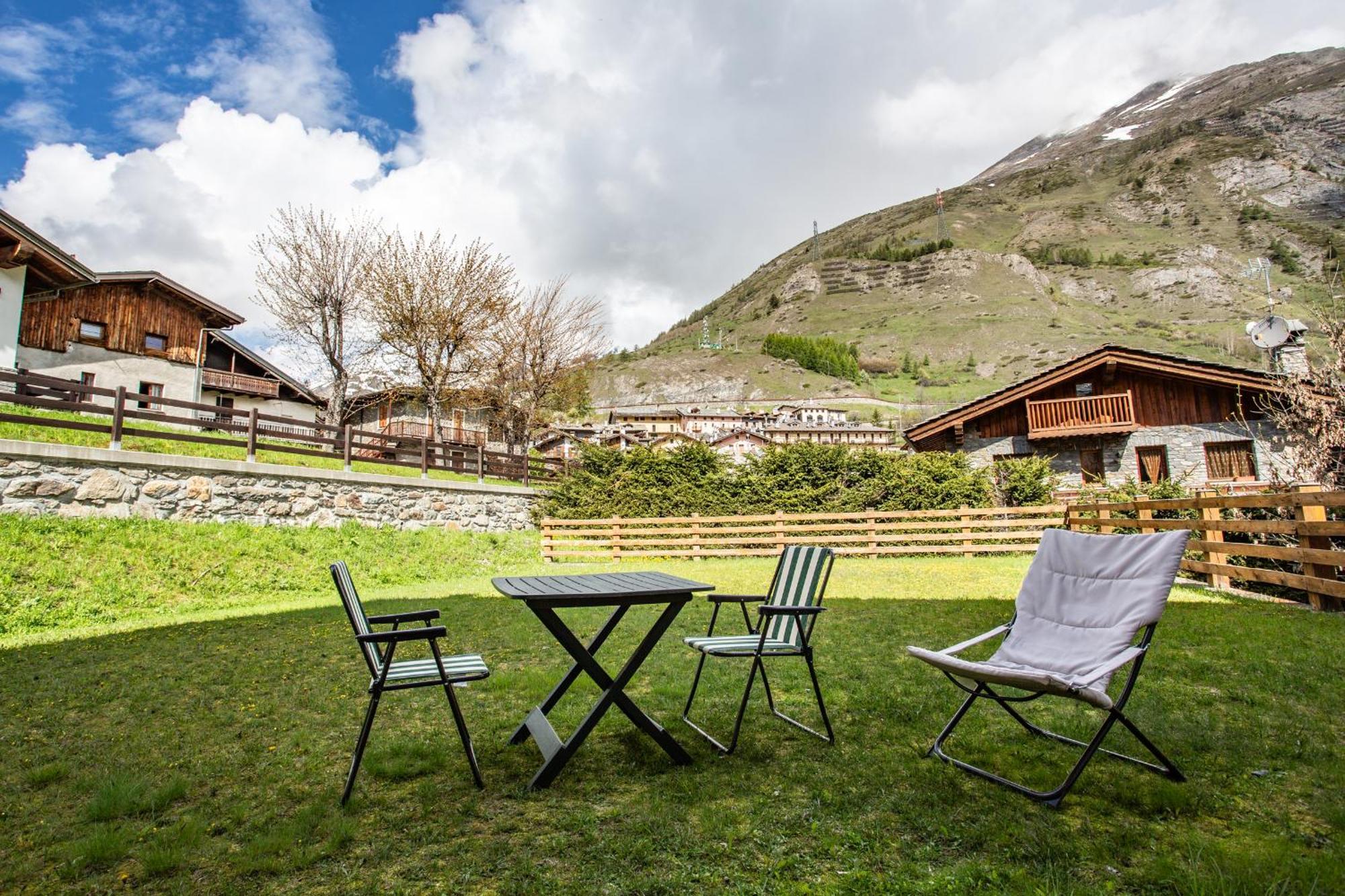 La Casa Di Matilde - Trilocale Vicinissimo Alle Piste Da Sci ลาตุยเล ภายนอก รูปภาพ