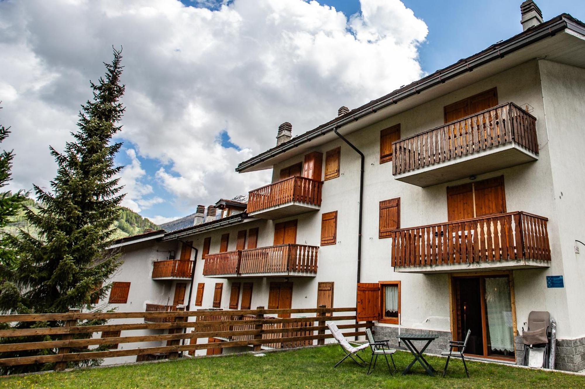 La Casa Di Matilde - Trilocale Vicinissimo Alle Piste Da Sci ลาตุยเล ภายนอก รูปภาพ
